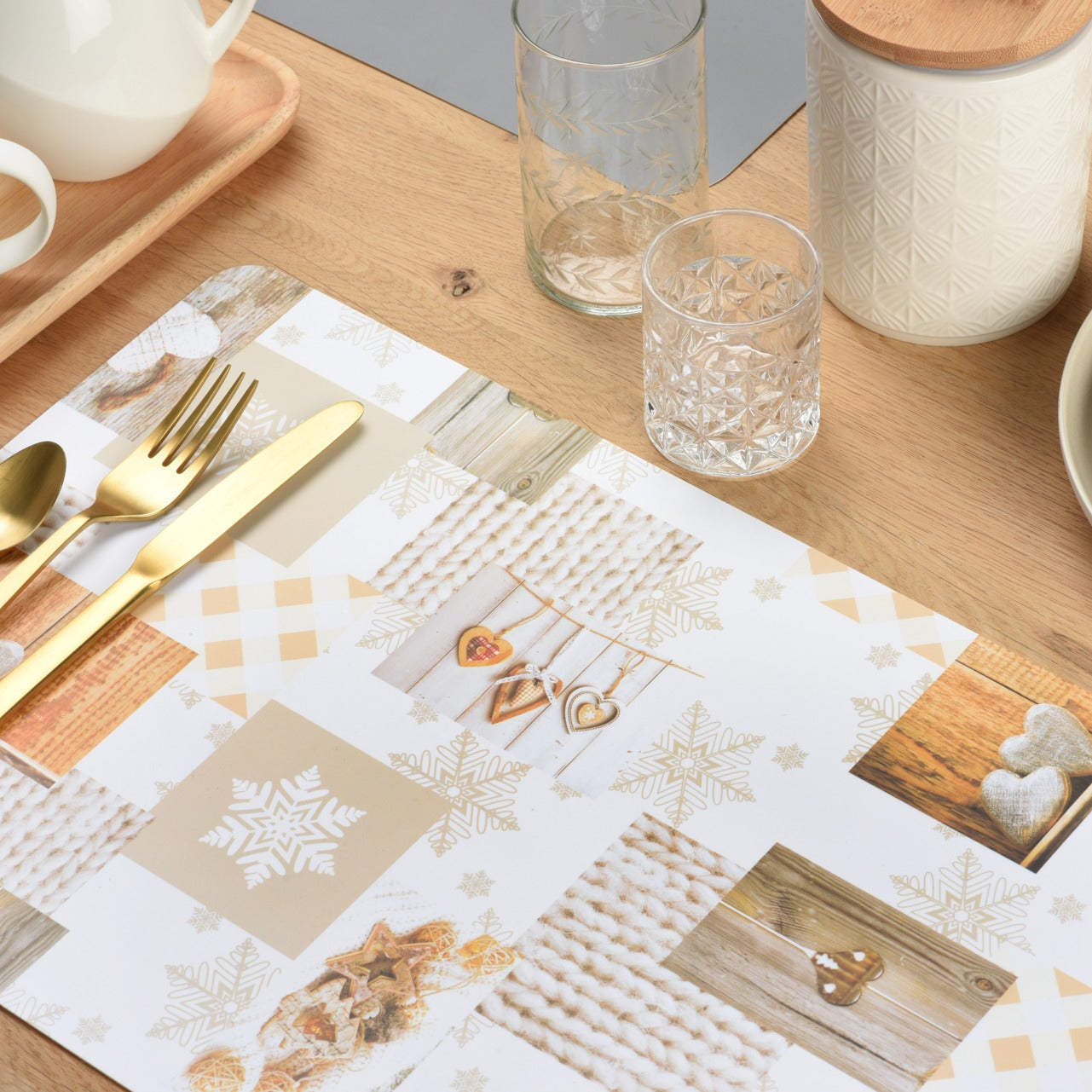 Rechteckiges Tischset Weihnachten mit festlichem Design und Anti-Fleck-Beschichtung zum Schutz des Esstisches