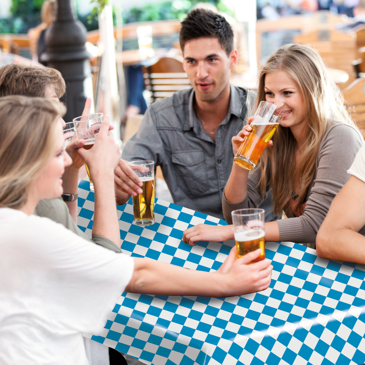 Wasserdichte Tischdecke Party für Biertische mit bayrischem Rautenmuster, ideal für Feiern und Gartenfeste