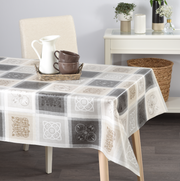 Wachstischdecke Premium Patchwork mit glänzender Oberfläche und schützendem Muster auf Esstisch