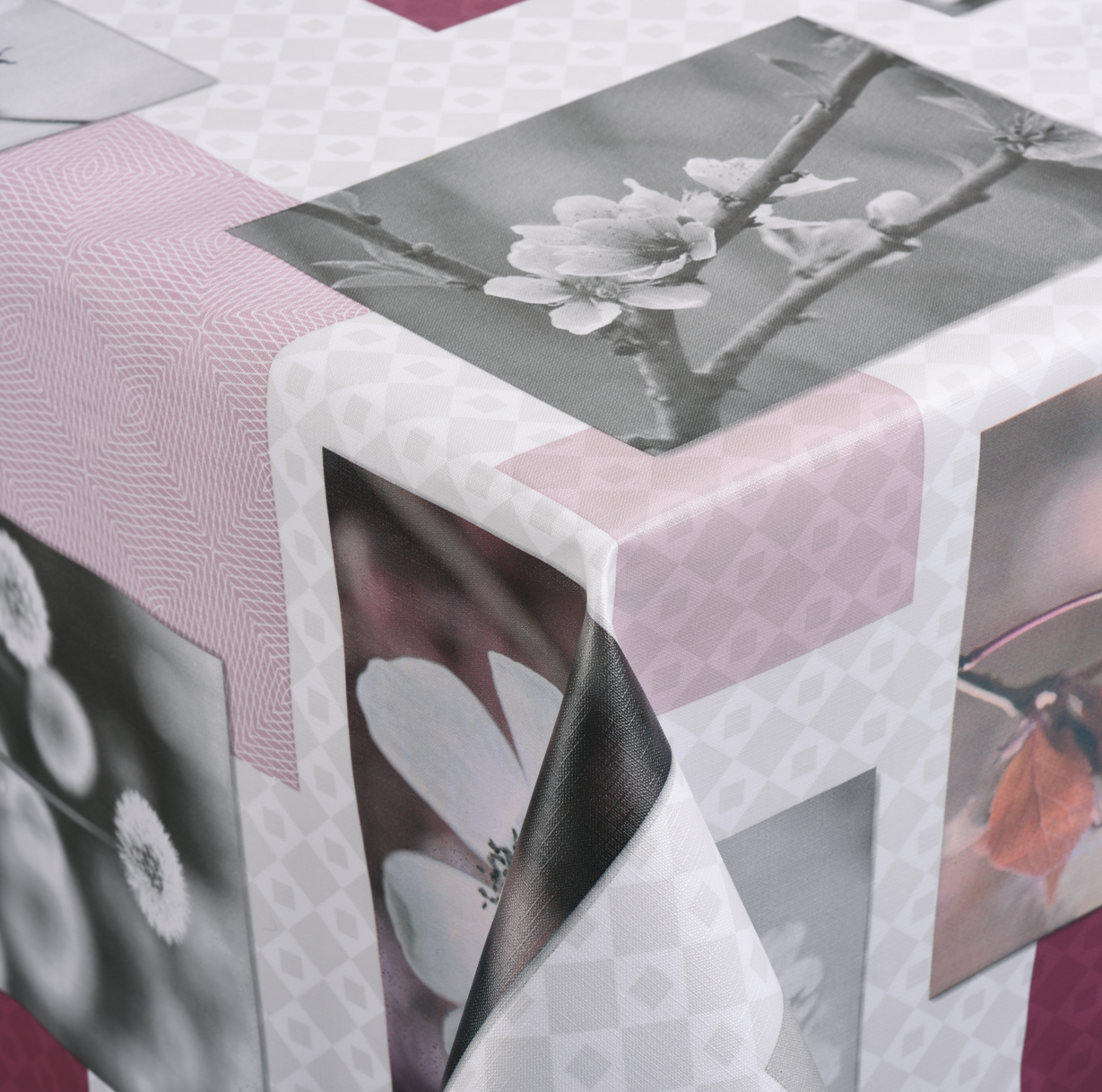 geprägte Wachstischdecke Blumen