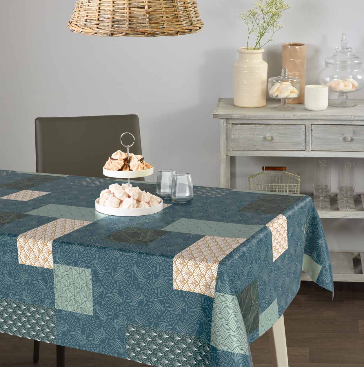 geprägte Wachstischdecke Patchwork