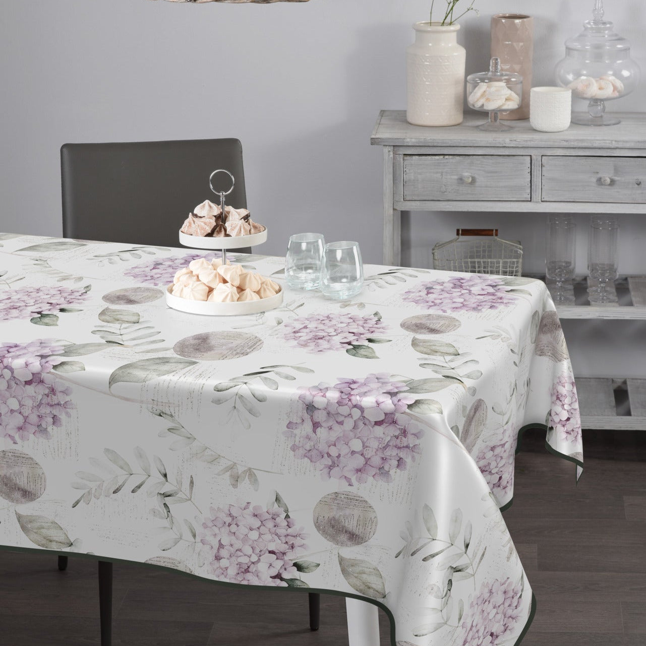 Wachstischdecke Premium Blumen mit Hydrangea-Motiv und wasserabweisender, pflegeleichter Oberfläche