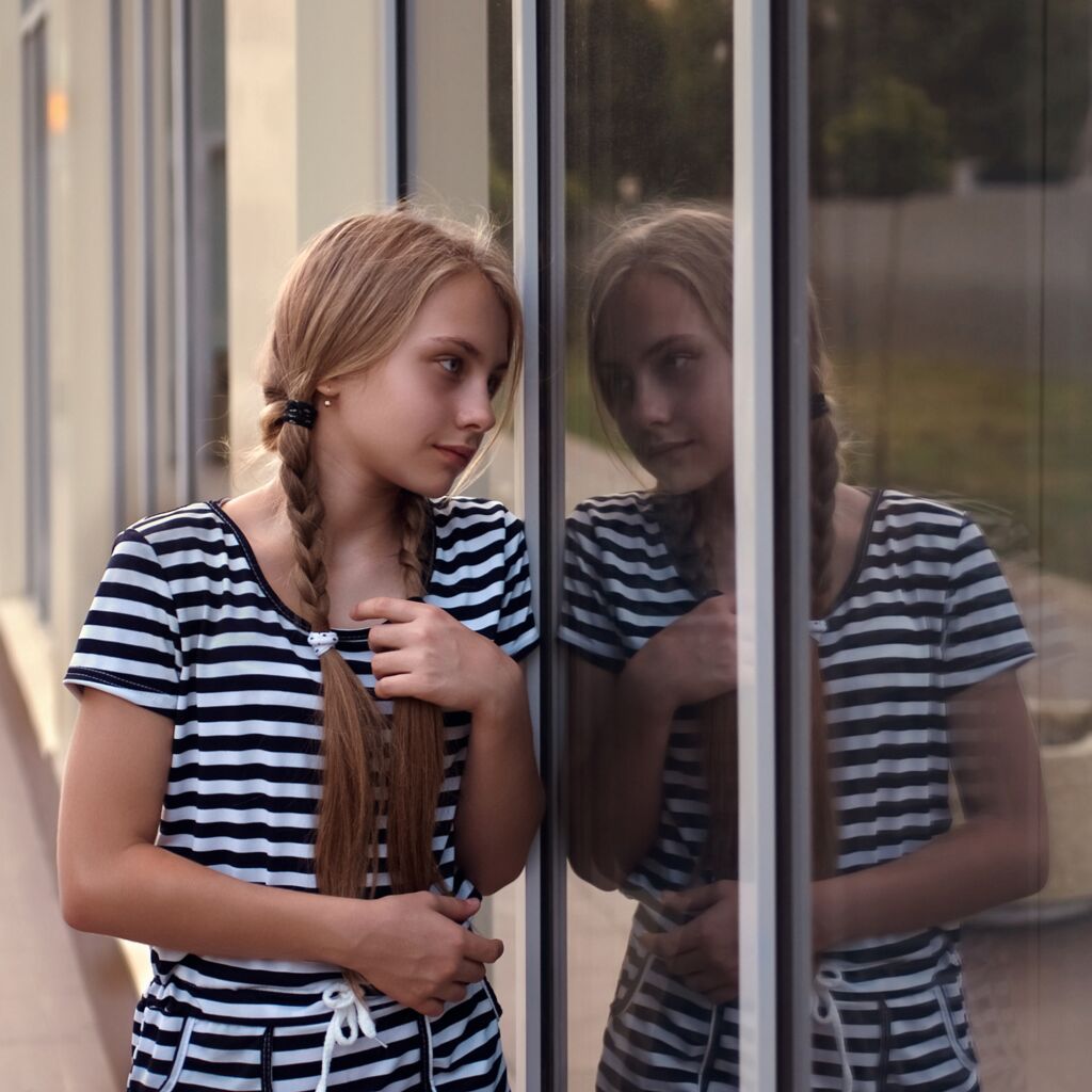 All--In Film Miroir Fenetre Adhesif Effet Miroir Anti Regard sans Tain pour  Vitr
